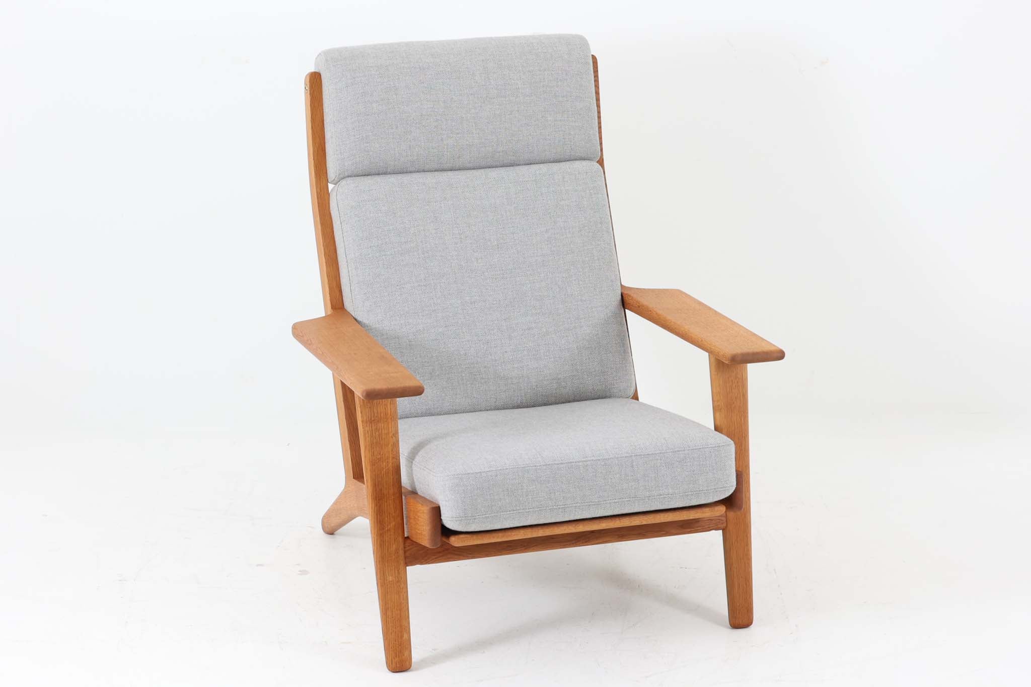 Hans J.Wegner（ハンス・J・ウェグナー） GE290A ハイバックソファ オーク材 GETAMA/ゲタマ – CHLOROS