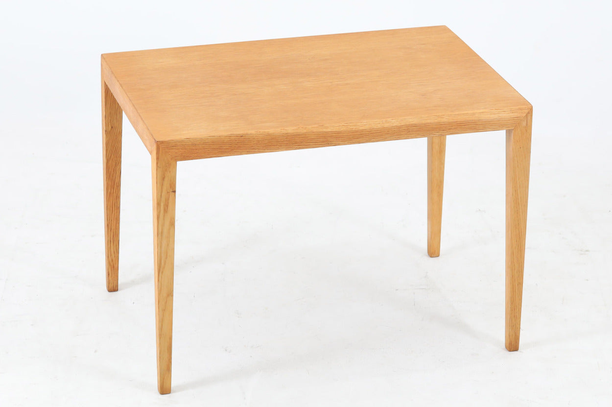 【新作入荷新品】Haslev(ハスレヴ)　サイドテーブル　オーク材　北欧家具ビンテージ　デンマーク製 サイドテーブル