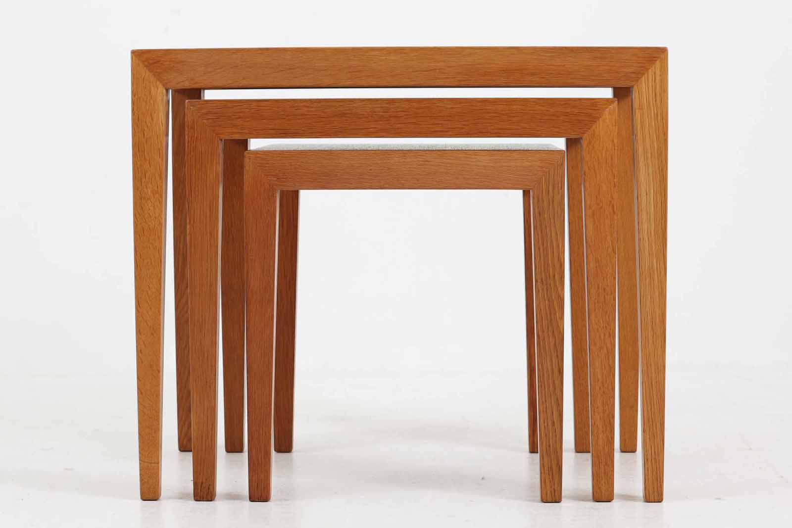 最新品定番Haslev(ハスレヴ)　ダイニングテーブル　オーク無垢材　北欧家具ビンテージ　デンマーク製 4人用
